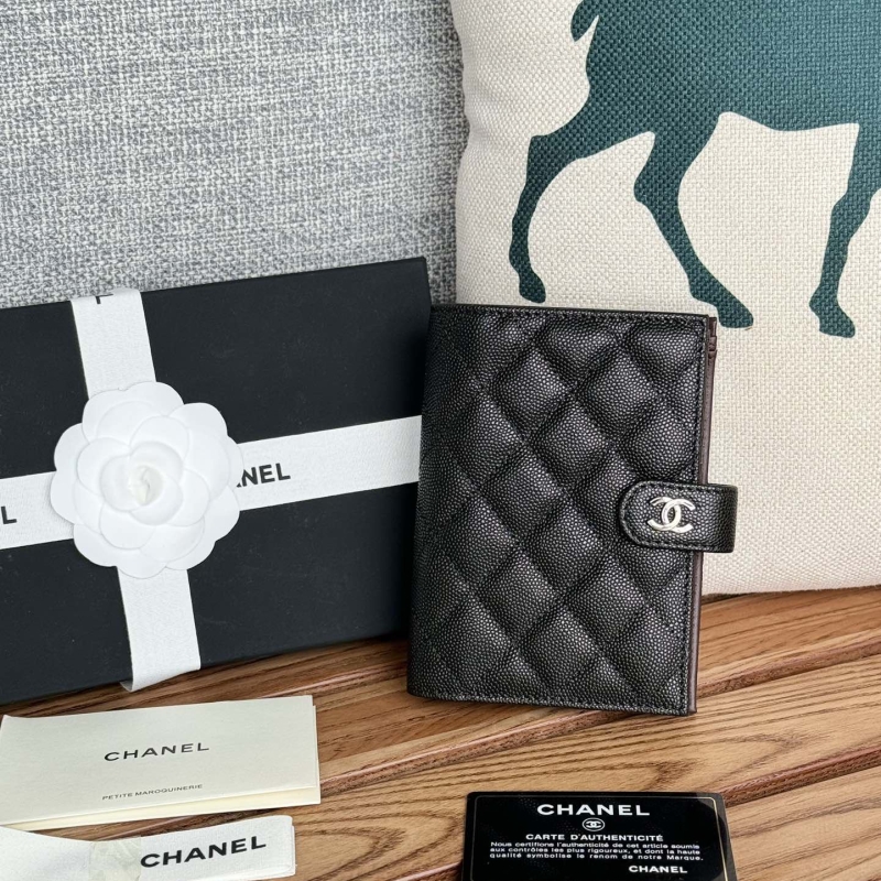 Ch**el wallet purse
